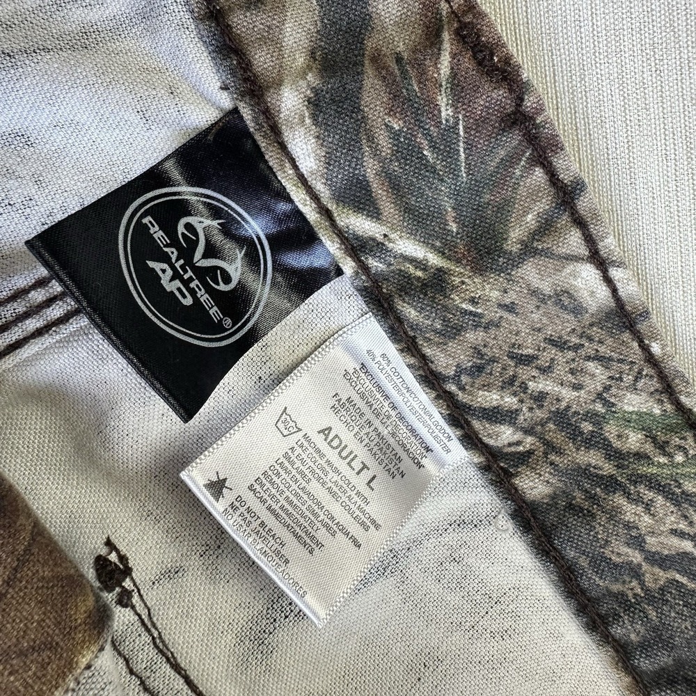 Realtree AP Camo Cargo Pants Men 38x31 Adjustable Sides Woods Hunting Shooting - Picture 9 of 9